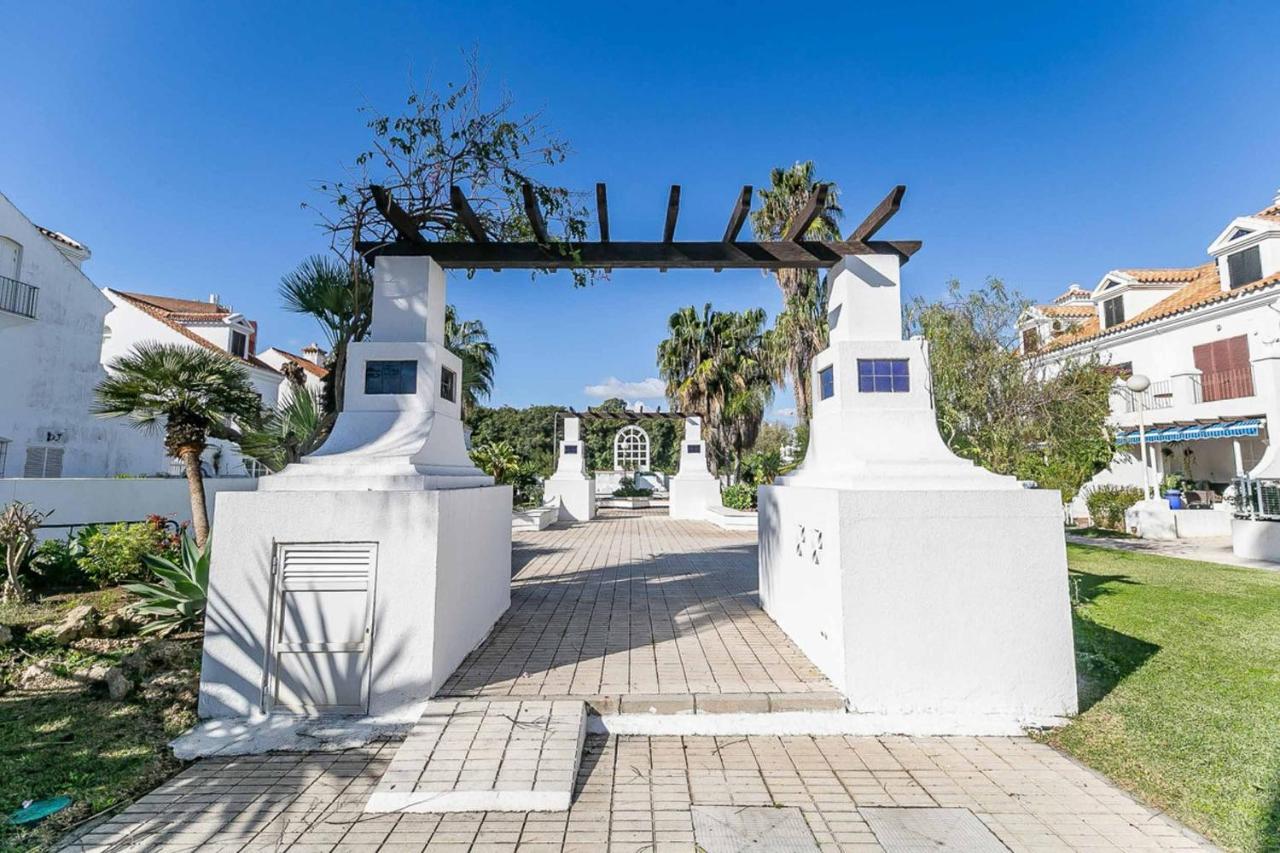 Sur Suites Castillo Fuengirola Buitenkant foto